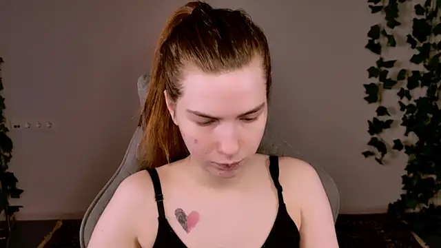 AliceCUNTach online show from January 2026 05:12:01 AM