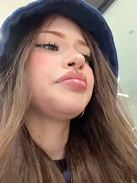 Bunnyylovee online show from March 2026 07:53:02 PM