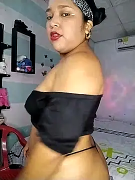 Angelly ricura online show from November 2025 02:28:01 PM