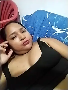 Angelly ricura online show from November 2025 02:45:01 AM