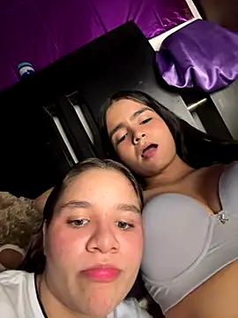 Ashley and Zoe online show from November 2025 01:08:01 AM