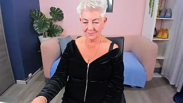 HotandMature online show from November 2025 08:47:01 AM