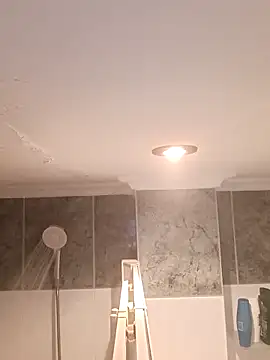 Hitman6911 online show from October 2025 03:22:02 PM