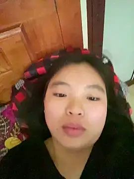 viluna online show from December 2025 04:30:02 AM