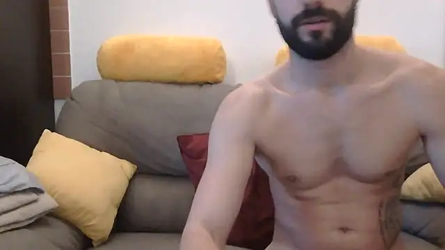 Snapshot of Amicisegreti chatting on November 2025 06:35:01 AM Amicisegreti online show from November 2025 06:35:01 AM