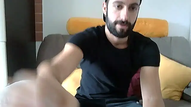 Snapshot of Amicisegreti chatting on November 2025 12:17:01 PM Amicisegreti online show from November 2025 12:17:01 PM