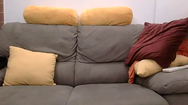 Snapshot of Amicisegreti chatting on December 2025 09:42:01 PM Amicisegreti online show from December 2025 09:42:01 PM