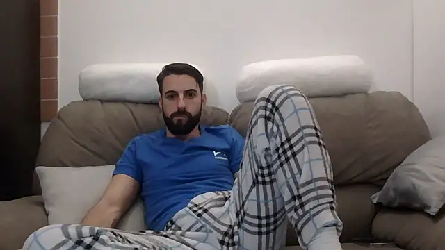 Snapshot of Amicisegreti chatting on January 2026 08:58:01 PM Amicisegreti online show from January 2026 08:58:01 PM