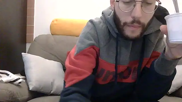 Snapshot of Amicisegreti chatting on January 2026 06:39:01 AM Amicisegreti online show from January 2026 06:39:01 AM