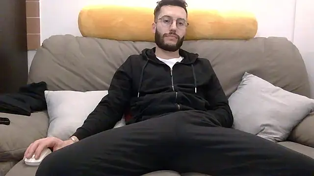 Snapshot of Amicisegreti chatting on January 2026 09:29:01 PM Amicisegreti online show from January 2026 09:29:01 PM