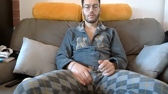 Snapshot of Amicisegreti chatting on February 2026 07:29:01 AM Amicisegreti online show from February 2026 07:29:01 AM