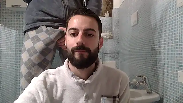 Snapshot of Amicisegreti chatting on February 2026 07:14:02 AM Amicisegreti online show from February 2026 07:14:02 AM