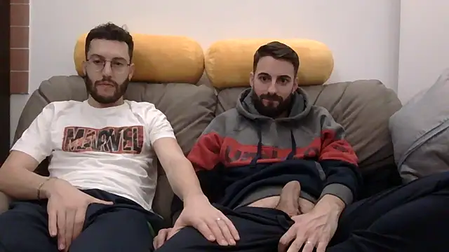 Snapshot of Amicisegreti chatting on February 2026 08:40:01 PM Amicisegreti online show from February 2026 08:40:01 PM