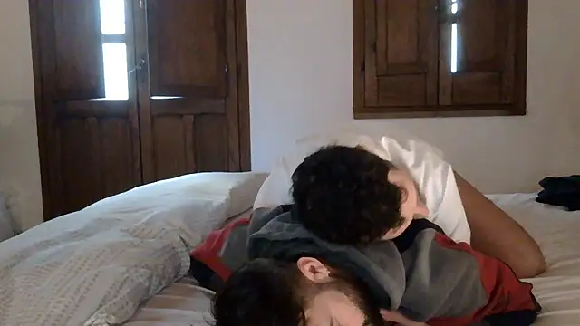 Snapshot of Amicisegreti chatting on February 2026 04:08:01 PM Amicisegreti online show from February 2026 04:08:01 PM