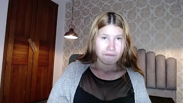 Olivia11  online show from October 2025 11:30:01 AM