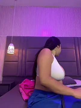 SofiaWildee online show from September 2025 09:40:02 PM