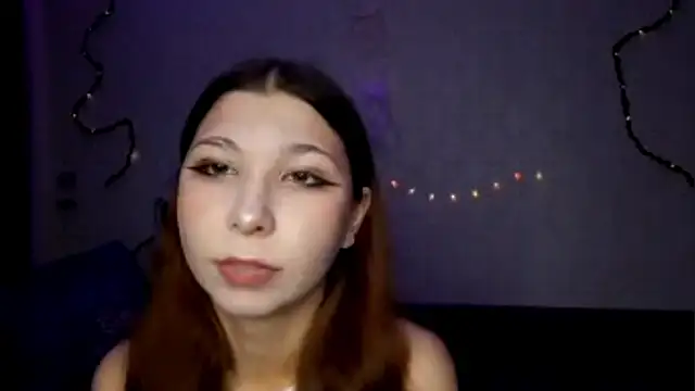 Snapshot of MiaamaLoveLyslt chatting on September 2025 04:09:05 PM MiaamaLoveLyslt online show from September 2025 04:09:05 PM