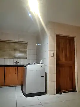 Cianda24 online show from March 2026 09:33:02 PM