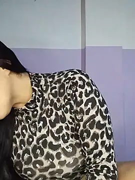 Snapshot of kariciasecreta chatting on May 2026 02:18:01 AM kariciasecreta online show from May 2026 02:18:01 AM