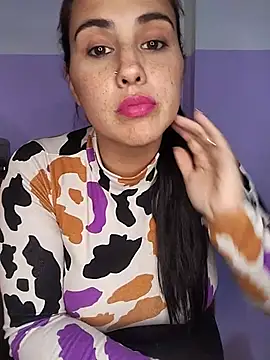 Snapshot of kariciasecreta chatting on May 2026 01:46:02 AM kariciasecreta online show from May 2026 01:46:02 AM