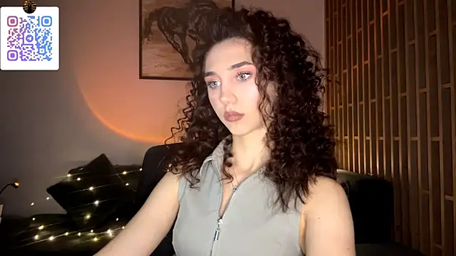 LinaMour online show from March 2026 10:23:01 PM