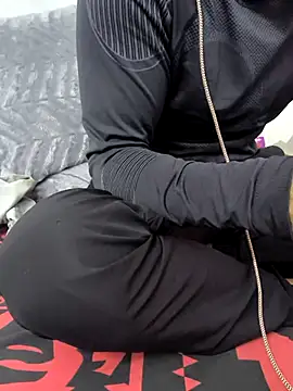 yazinyazin1 online show from November 2025 07:35:02 PM