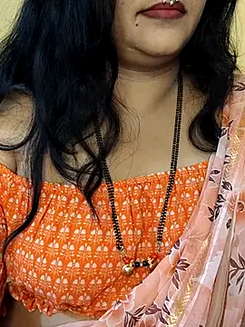 Snapshot of Angel0731 chatting on April 2026 10:45:01 PM Angel0731 online show from April 2026 10:45:01 PM