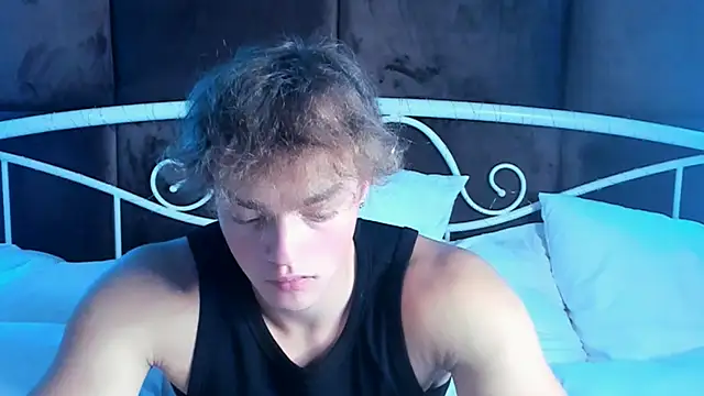 ChaseMuscular online show from October 2025 04:15:02 PM