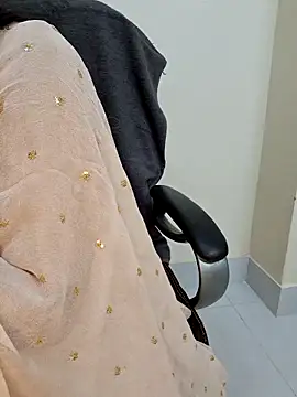 ariya-03 online show from November 2025 04:47:02 AM