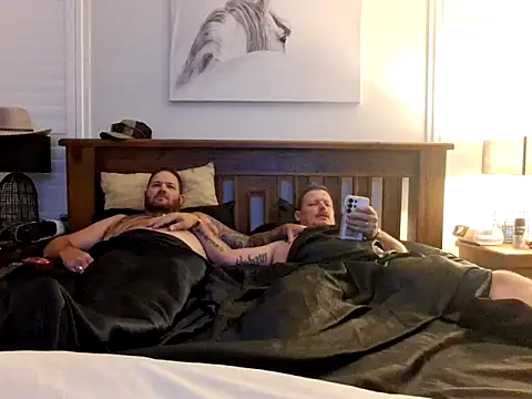 Snapshot of brokecountrylads chatting on April 2026 01:19:01 PM brokecountrylads online show from April 2026 01:19:01 PM