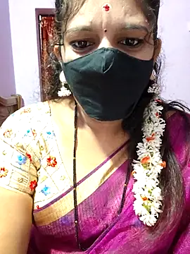 luci-queen online show from September 2025 03:17:02 AM