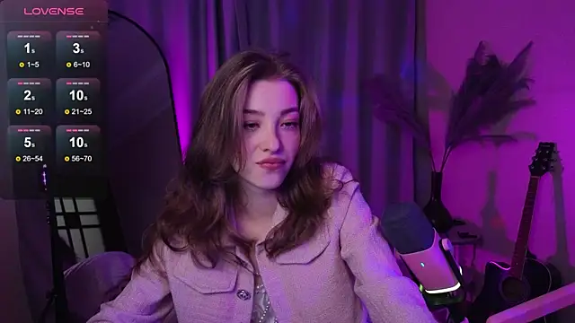 AstraMist online show from September 2025 02:08:01 PM