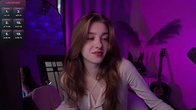 AstraMist online show from October 2025 01:30:01 PM