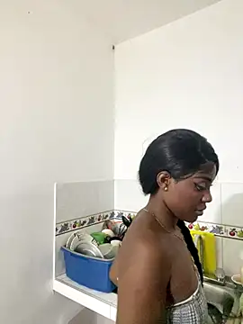 zaracollins01 online show from September 2025 10:54:01 PM