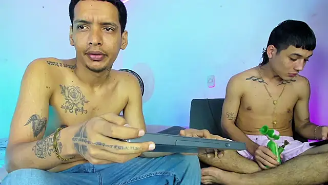 twinkDuohot online show from April 2026 01:30:02 AM