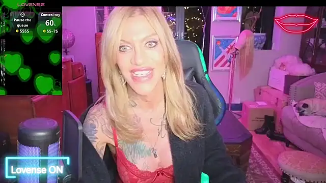 Snapshot of xl_uk_top_trans chatting on April 2026 10:12:02 PM xl uk top trans online show from April 2026 10:12:02 PM