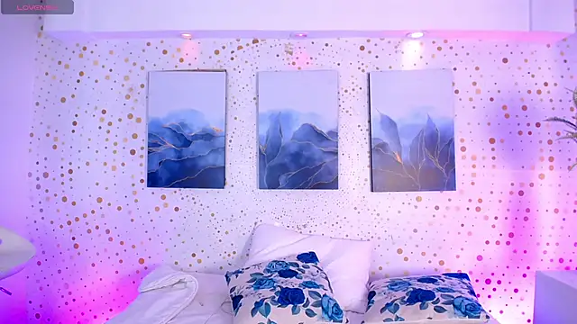 Emily Vaughan online show from November 2025 03:28:02 AM