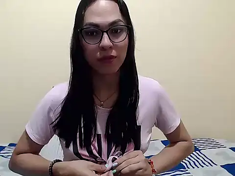 Snapshot of missblu chatting on December 2025 03:26:02 AM missblu online show from December 2025 03:26:02 AM