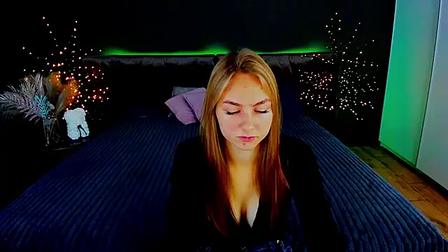 MilaAddams online show from October 2025 05:41:01 AM