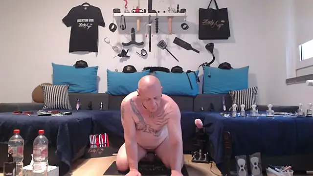 Sklave-Sille online show from July 2026 04:33:01 PM