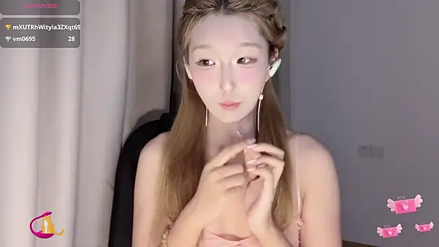 Snapshot of Winnie666- chatting on September 2025 03:36:01 PM Winnie666- online show from September 2025 03:36:01 PM