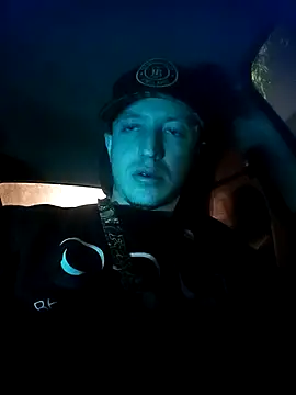 Snapshot of DebutingPathway chatting on November 2025 10:04:02 AM DebutingPathway online show from November 2025 10:04:02 AM