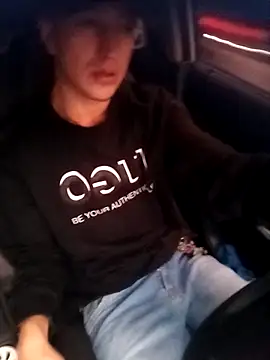 Snapshot of DebutingPathway chatting on December 2025 11:16:02 AM DebutingPathway online show from December 2025 11:16:02 AM