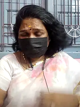 Snapshot of Tamil_Azhaghi25 chatting on June 2026 01:03:01 PM Tamil Azhaghi25 online show from June 2026 01:03:01 PM