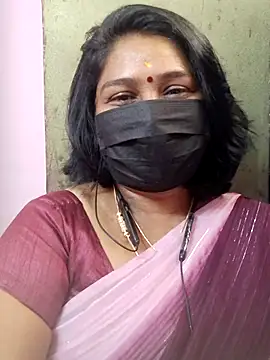 Snapshot of Tamil_Azhaghi25 chatting on July 2026 04:40:01 AM Tamil Azhaghi25 online show from July 2026 04:40:01 AM