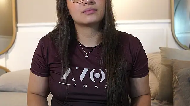 Tayler Kim online show from January 2026 07:15:01 PM