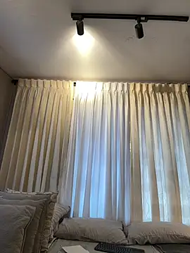 Tayler Kim online show from March 2026 06:47:02 PM