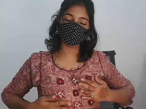 Snapshot of Hott_Noor chatting on October 2025 03:11:02 PM Hott Noor online show from October 2025 03:11:02 PM