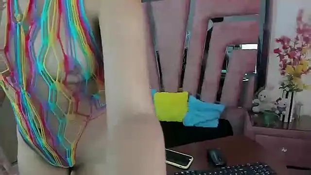 MaraKarly online show from September 2025 12:38:02 PM