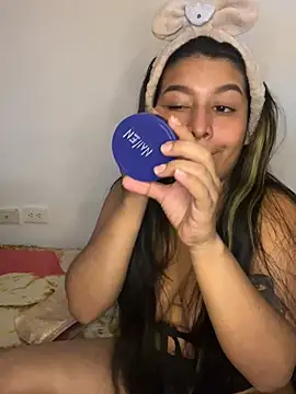  Chloe Smith online show from March 2026 10:05:01 PM